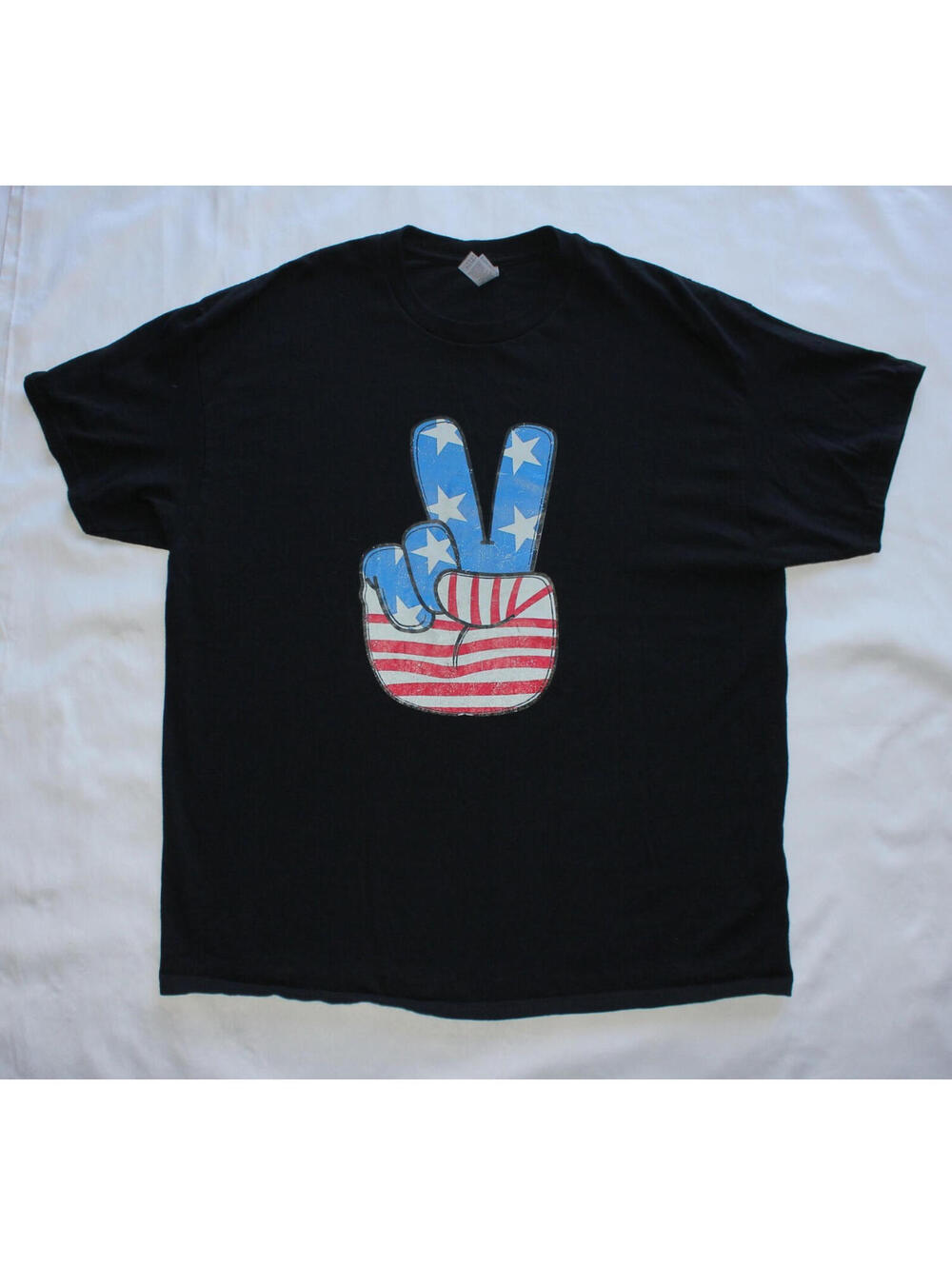 Gildan Size XL Black USA Flag Peace Sign Hand 4th July Patriotic Unisex T-Shirt